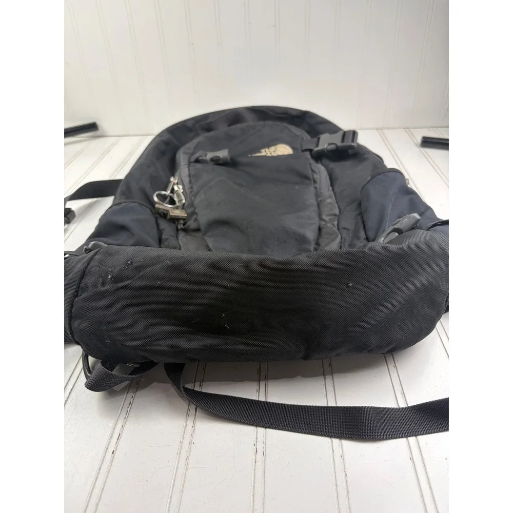 The North Face Black Hot Shot Laptop Travel Hiking Back Pack Bag Unisex